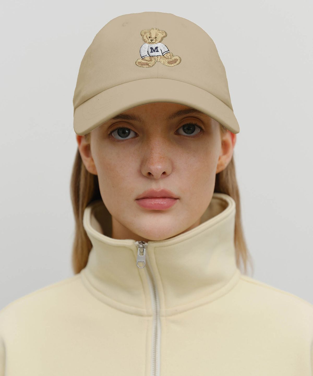 마리떼 프랑소와 저버(MARITHÉ + FRANҪOIS GIRBAUD) DOODLE BEAR CAP dark beige