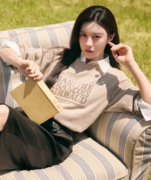 [고윤정 PICK] CLASSIC LOGO KNIT PULLOVER oatmeal