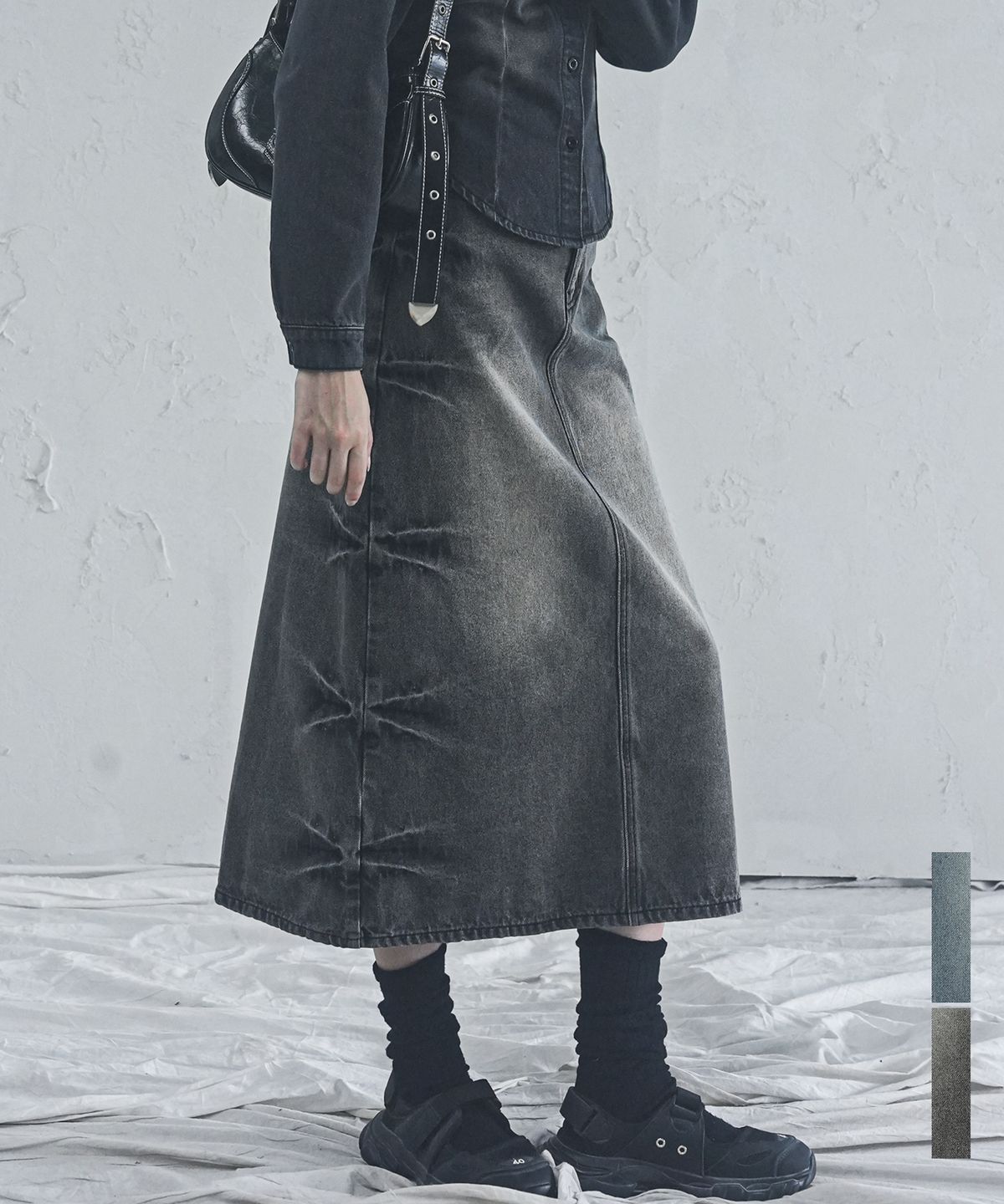 어반드레스(AVANDRESS) Pinch Long Denim Skirt - 2COL