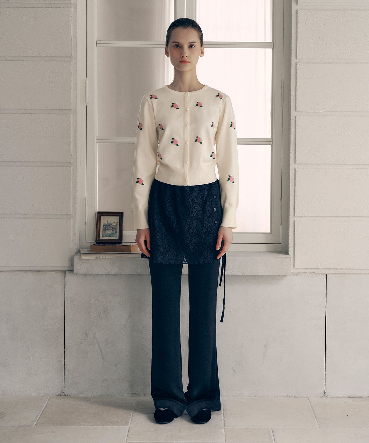 로라로라(ROLAROLA) LACE LAYERED PANTS BLACK