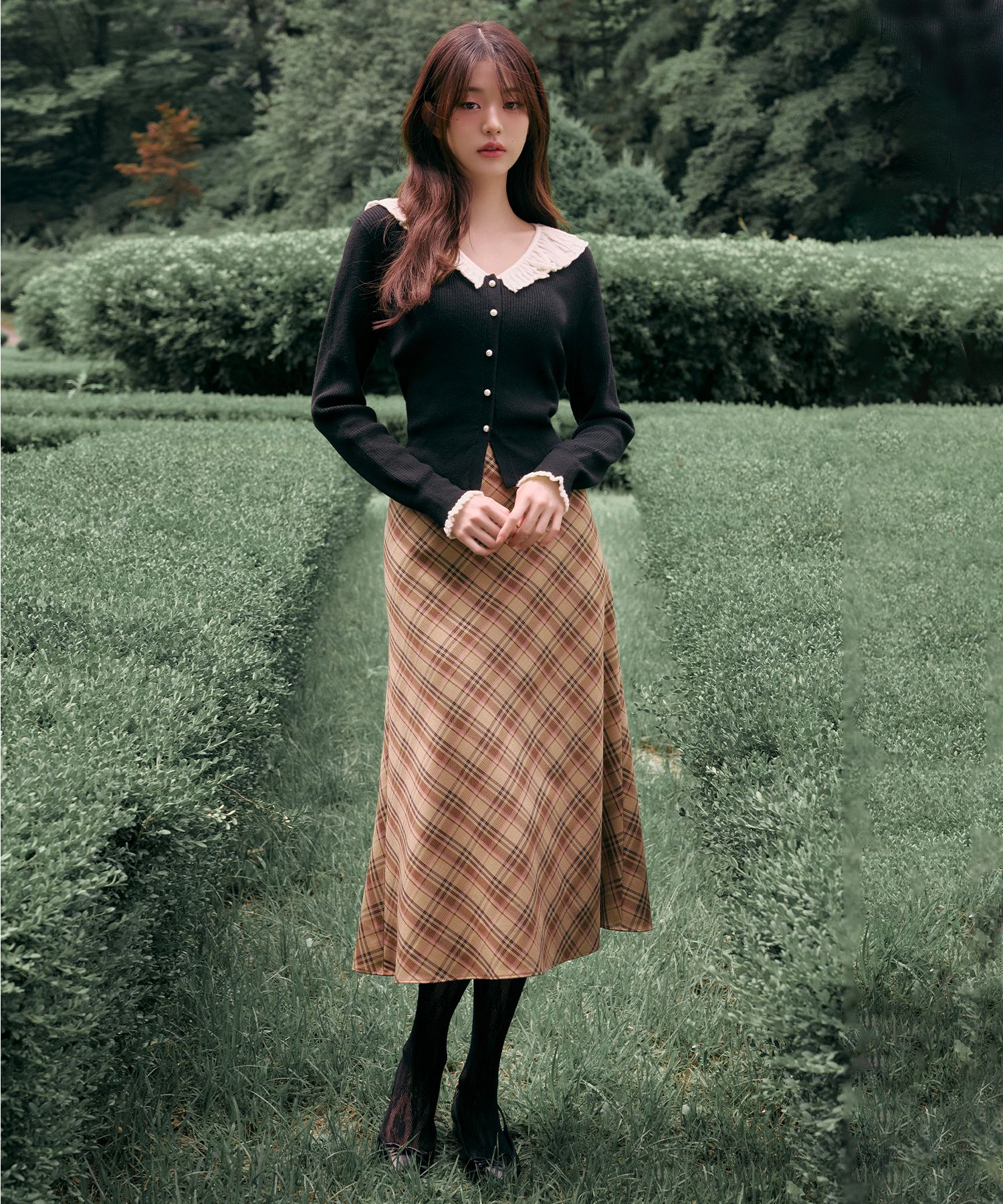 MUSINSA | ROLAROLA CHECK MIDI SKIRT BROWN