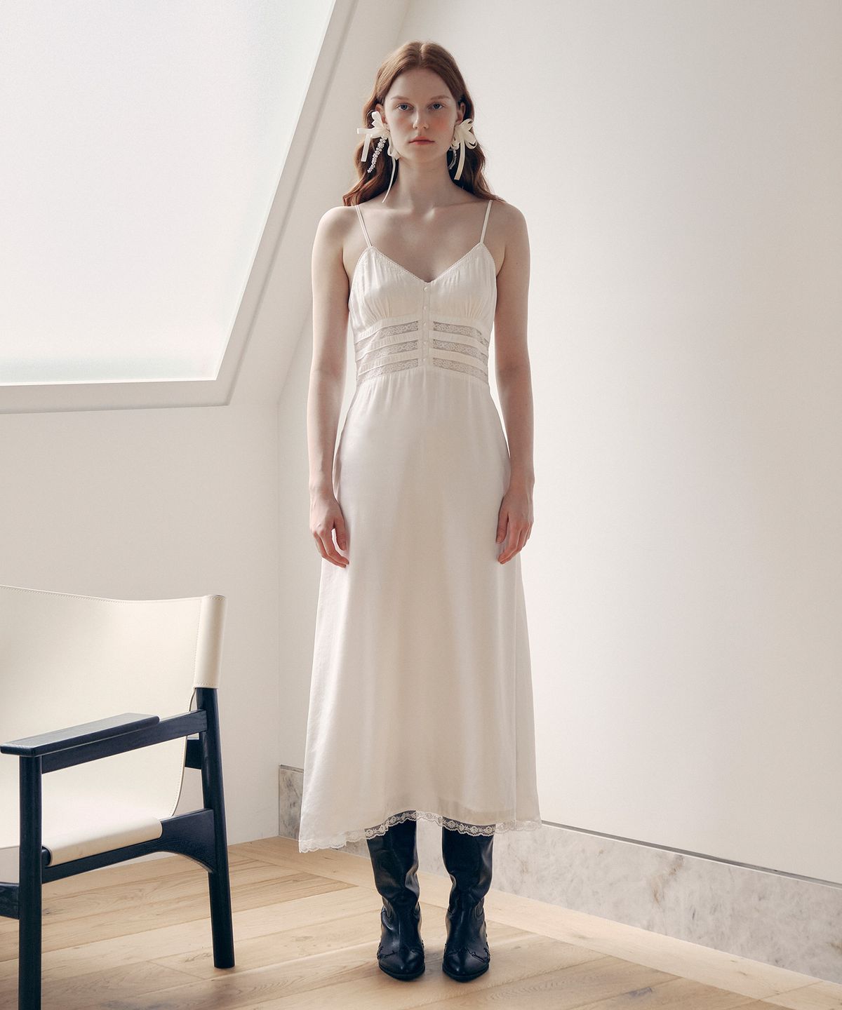 로라로라(ROLAROLA) LACE BUSTIER ONEPIECE WHITE