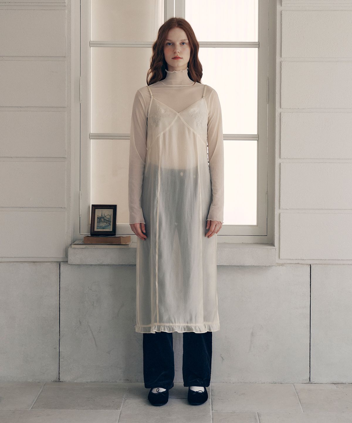 로라로라(ROLAROLA) SHEER EMBROIDERY BUSTIER ONEPIECE IVORY