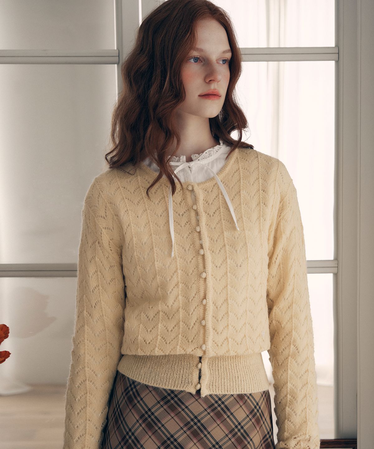 로라로라(ROLAROLA) SKASHI BUTTON CARDIGAN BUTTER