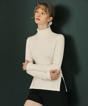 터틀넥 트임 티셔츠 (아이보리)