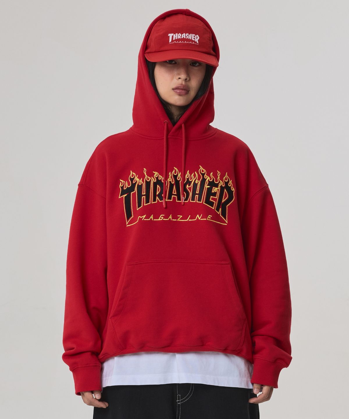 트레셔(THRASHER) 아웃라인 플레임 로고 후디 레드