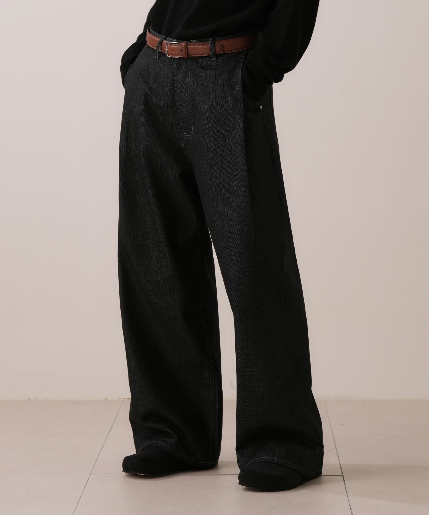 Shop Pants at MUSINSA