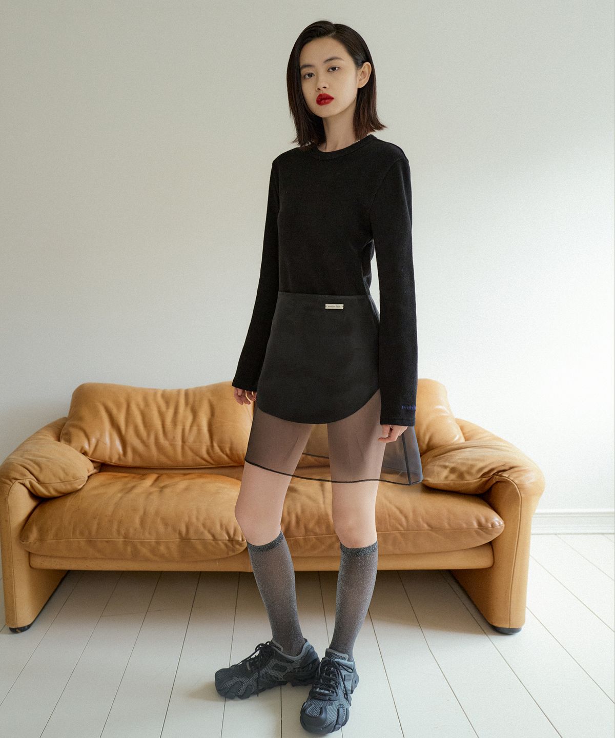 오버듀플레어(OVERDUEFLAIR) CUT-OUT LONG SLEEVES TOP_BLACK