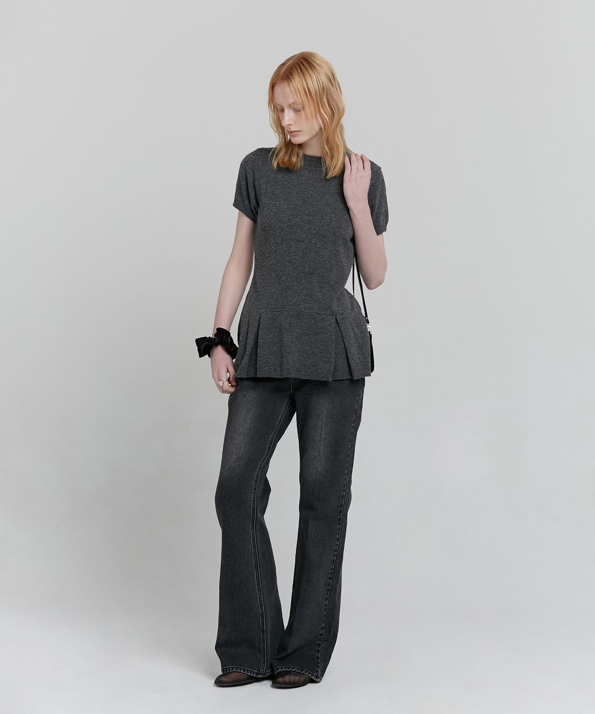 로우타이드(LOW TIDE) SEMI BOOTCUT DENIM PANTS [BLACK]