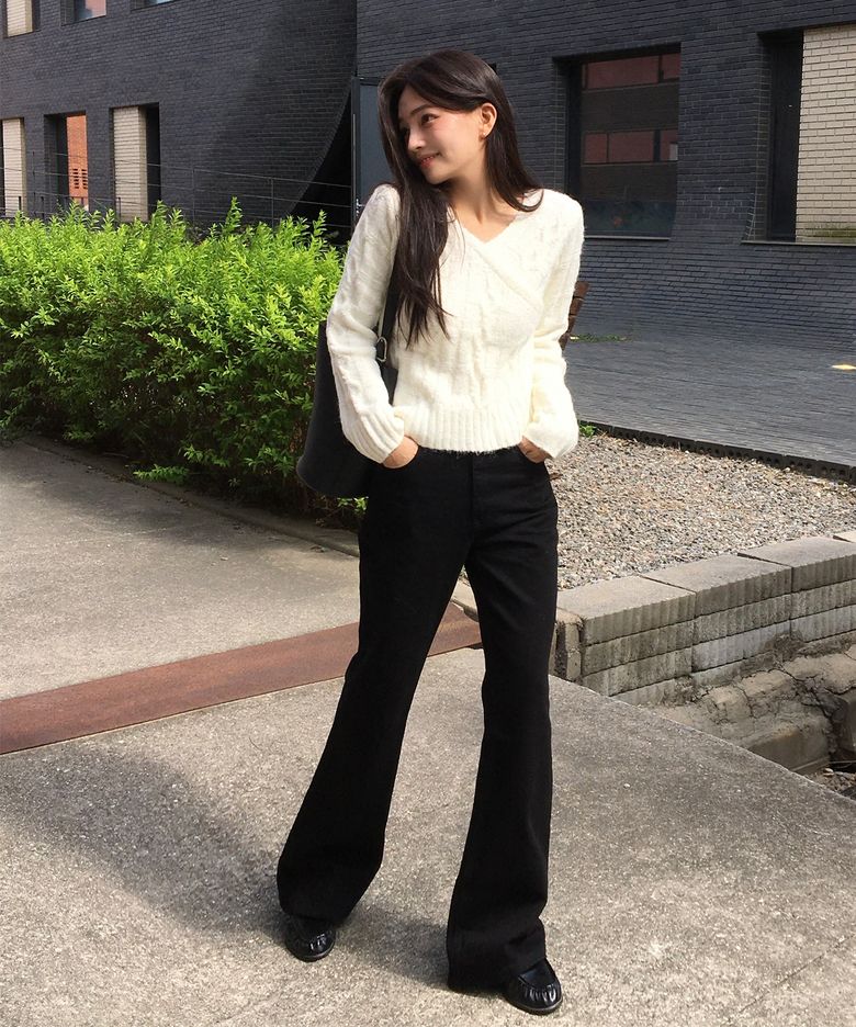 [여울 PICK] 내추럴 세미 부츠컷 데님 진 블랙 MDPT059BLACK