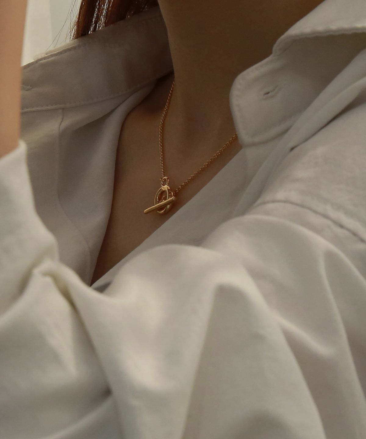쿠도스(KUDOS) Signature Toggle Bar Mini Necklace