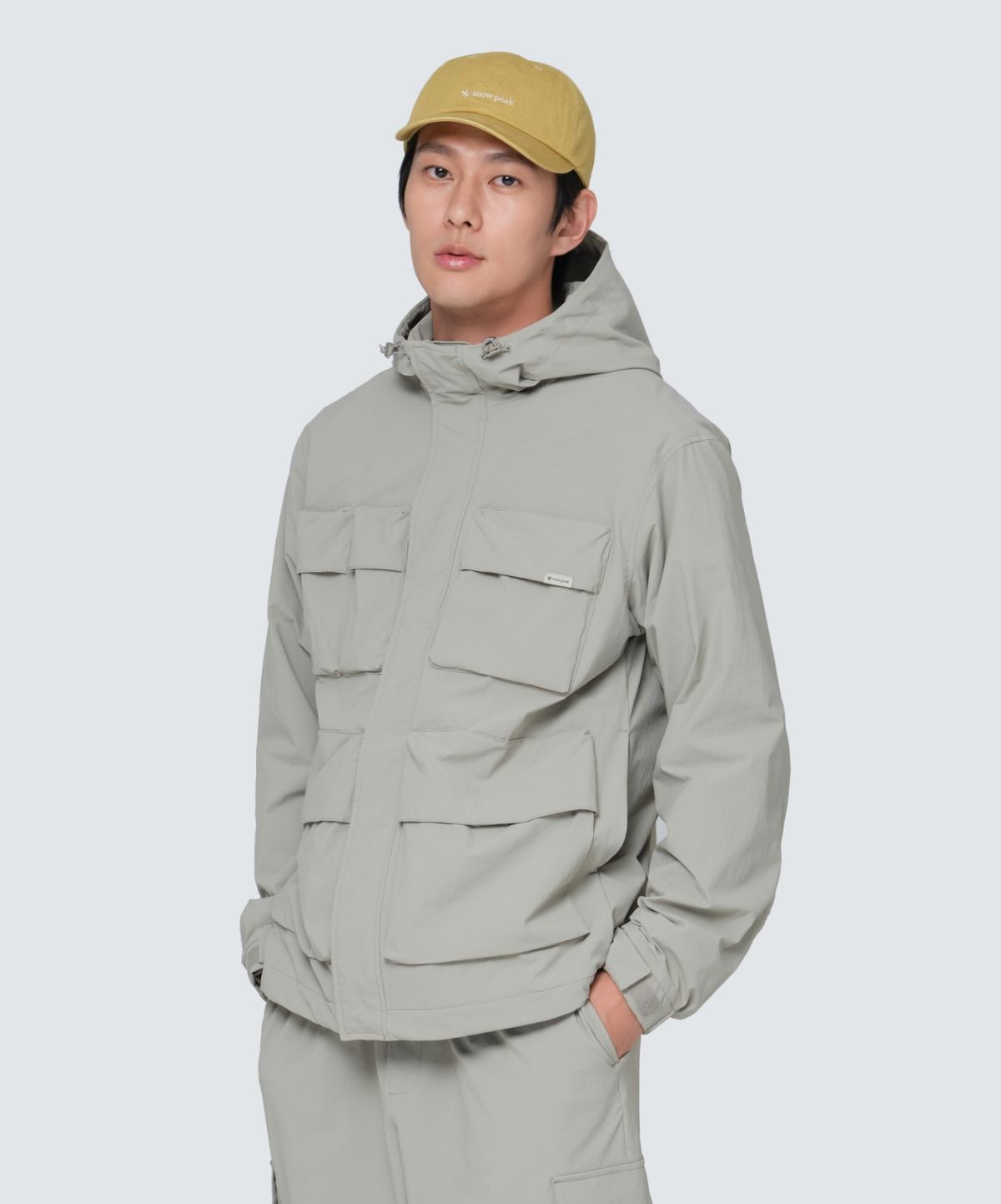 스노우피크 어패럴(SNOWPEAK APPAREL) 루트 유틸리티 바람막이 (S24FMRWB66) Beige Gray