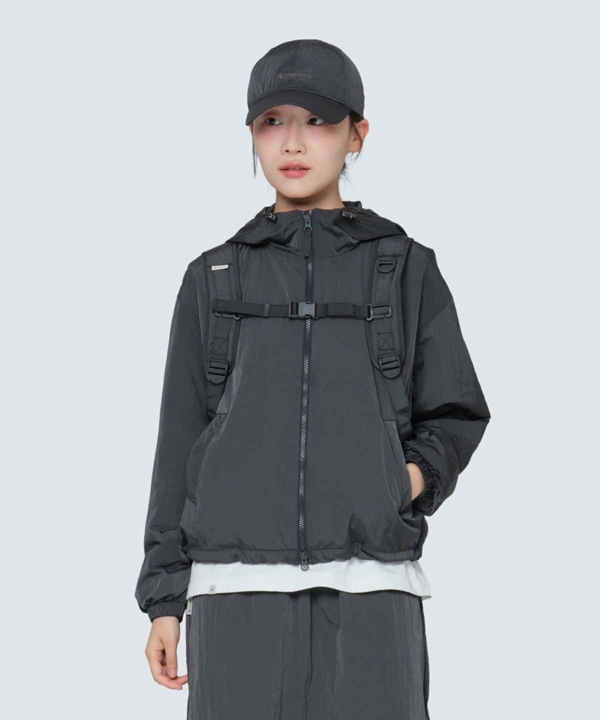 스노우피크 어패럴(SNOWPEAK APPAREL) 브라이트 여성 후드 바람막이 (S24FWFWB71) Charcoal