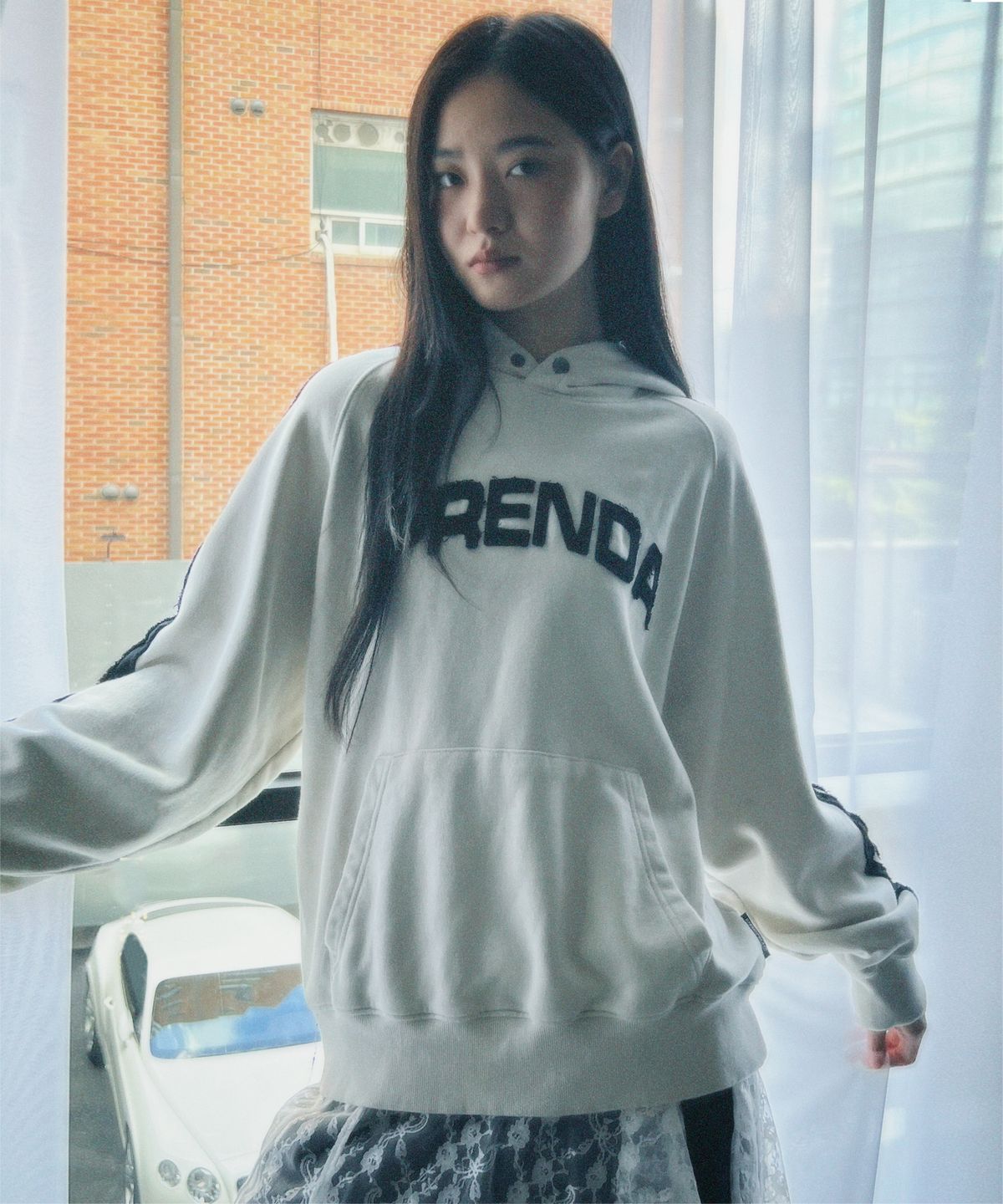 프렌다(PRENDA) TWILL CUT-OFF RAGLAN HOODIE OATMEAL
