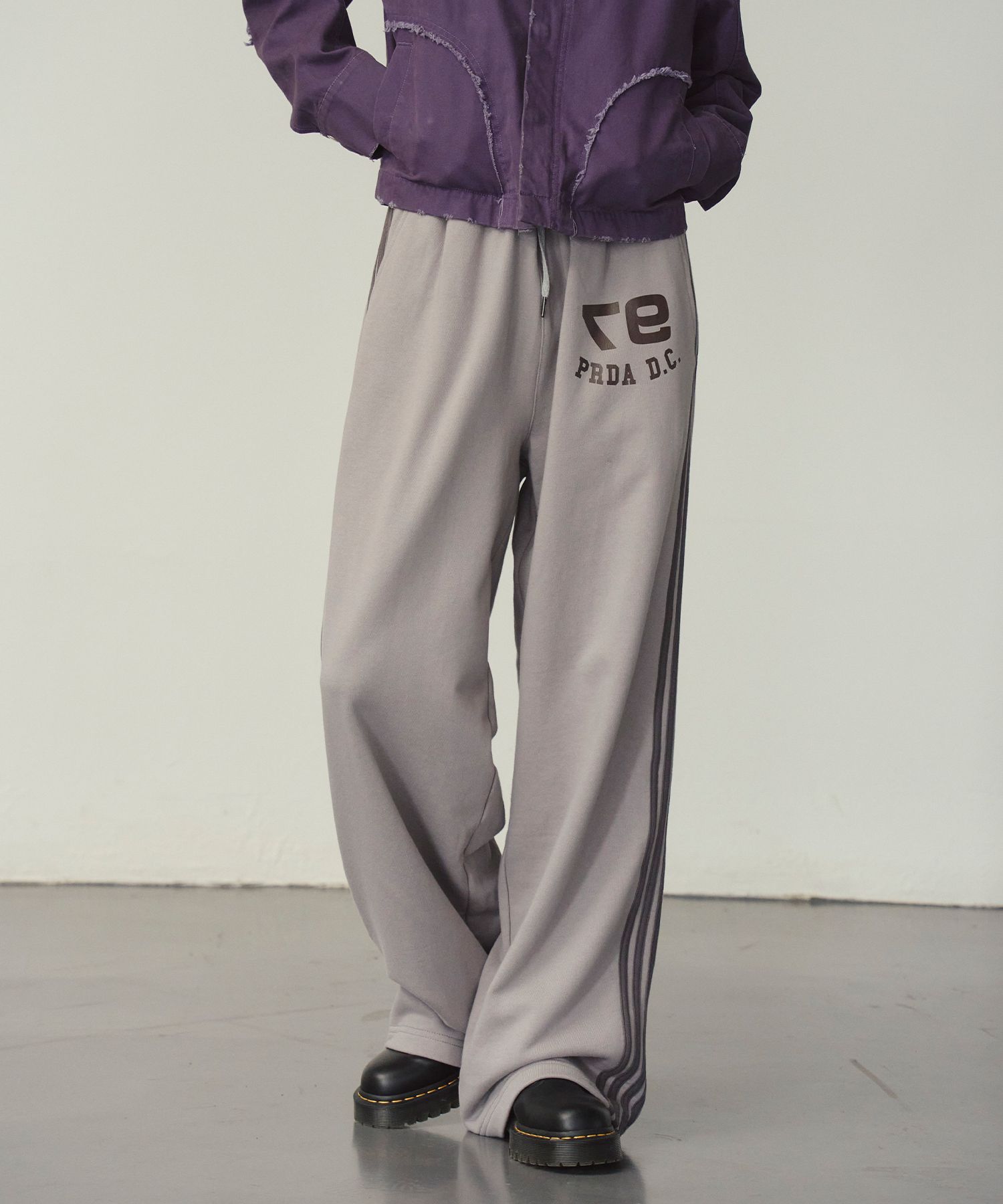 PRENDA_SIDE STRIPE WIDE PANTS GRAY