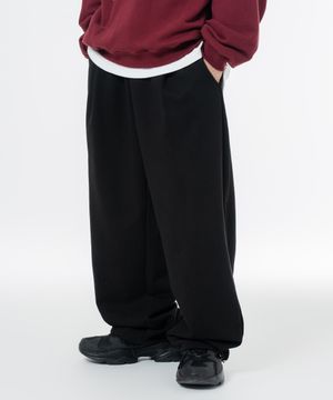 소프트 쭈리 원턱 와이드 스트링 트레이닝팬츠 블랙