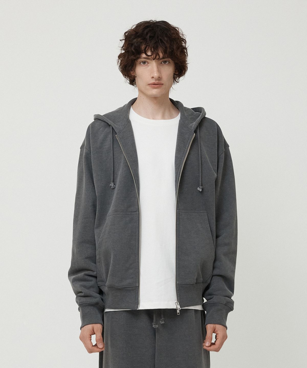 필더스(FIELDERS) PIGMENT DYEING HOODIE ZIP UP DEEP GRAY