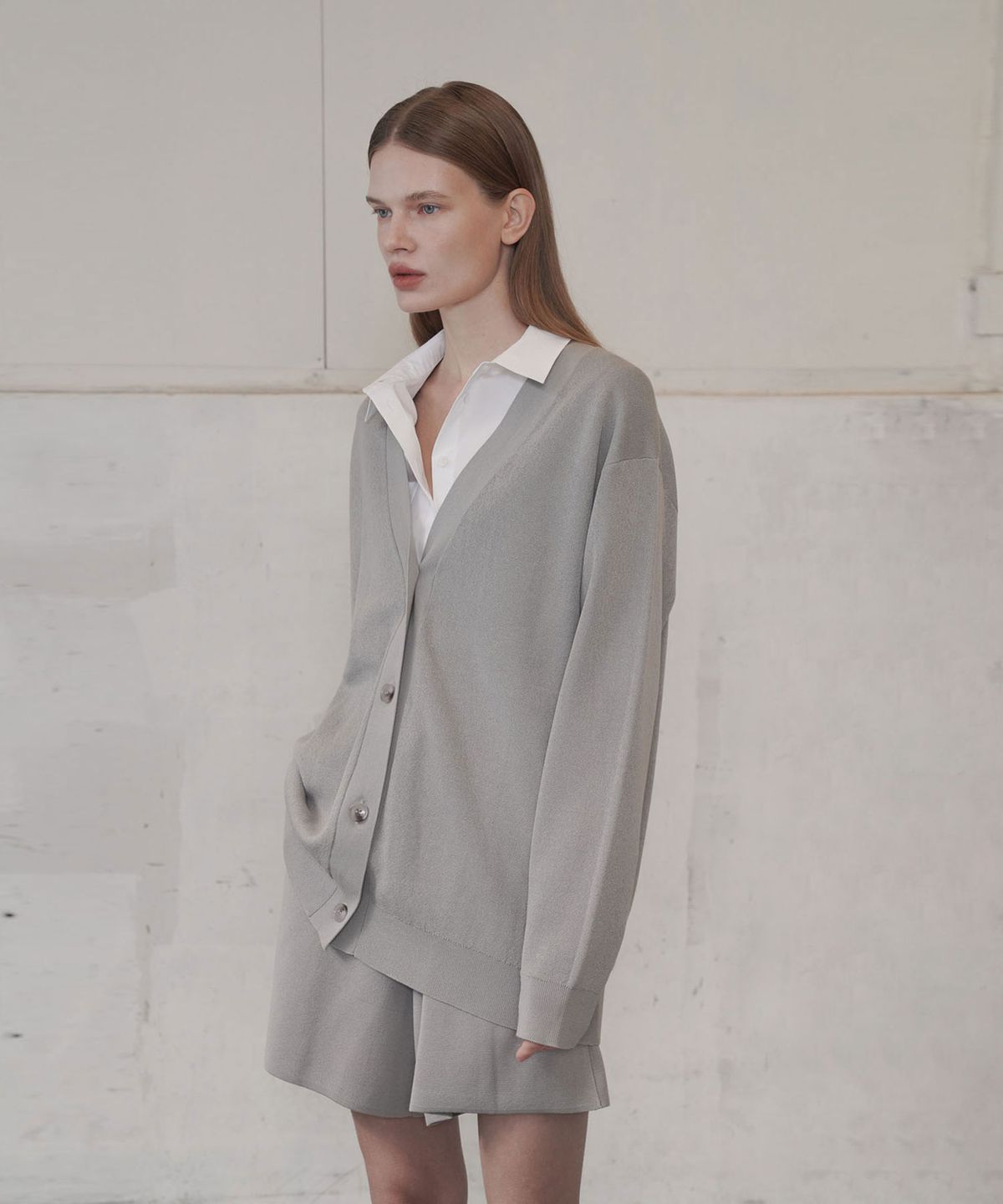 씨커슨(CKUSUN) TEXTURED OVAL KNIT CARDIGAN_GREY