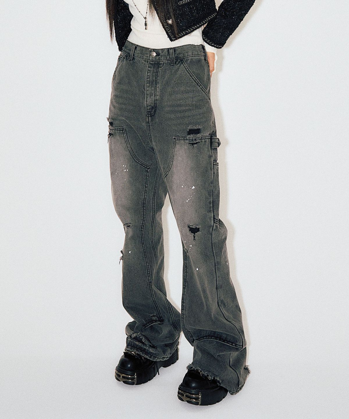 스키즘 인듀싱(SCHISM INDUCING) DOUBLE KNEE BOOT CUT JEANS GREY
