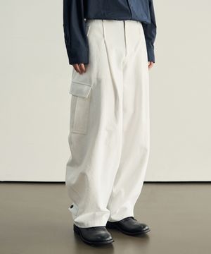 [데일리룸 X 로템버] 벌룬 레그 밀 와이드 카고 팬츠 [OFF WHITE]