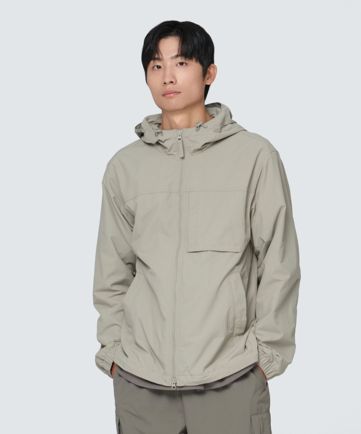 스노우피크 어패럴(SNOWPEAK APPAREL) 캠플 포켓 바람막이 (S24FMCWB12) Beige Gray