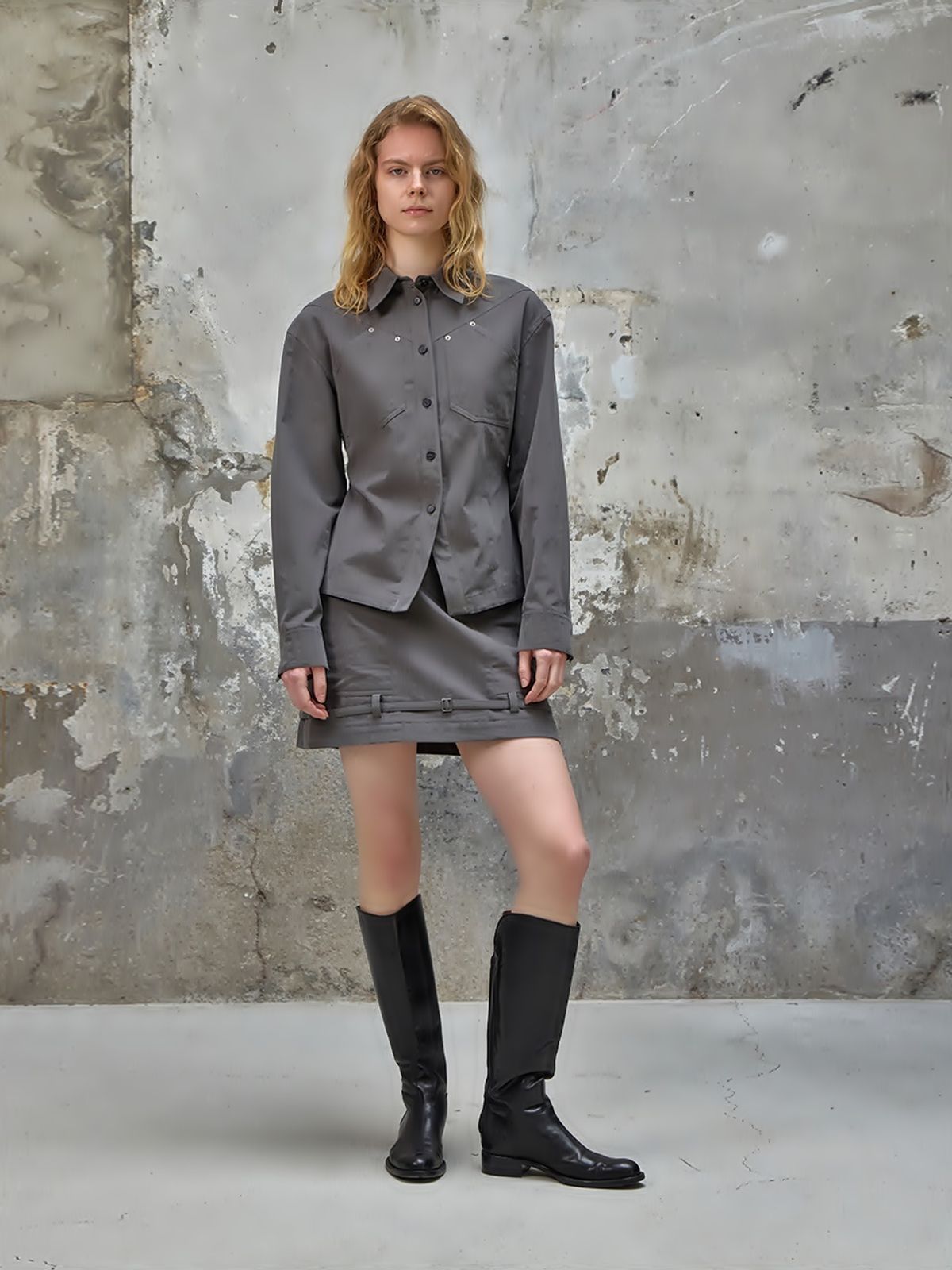 퍼블리카엑스(PUBLICKA X) SKYE MINI SKIRT KHAKI