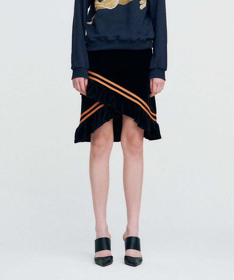 Color Strap Velour Frill Skirt _ BLACK