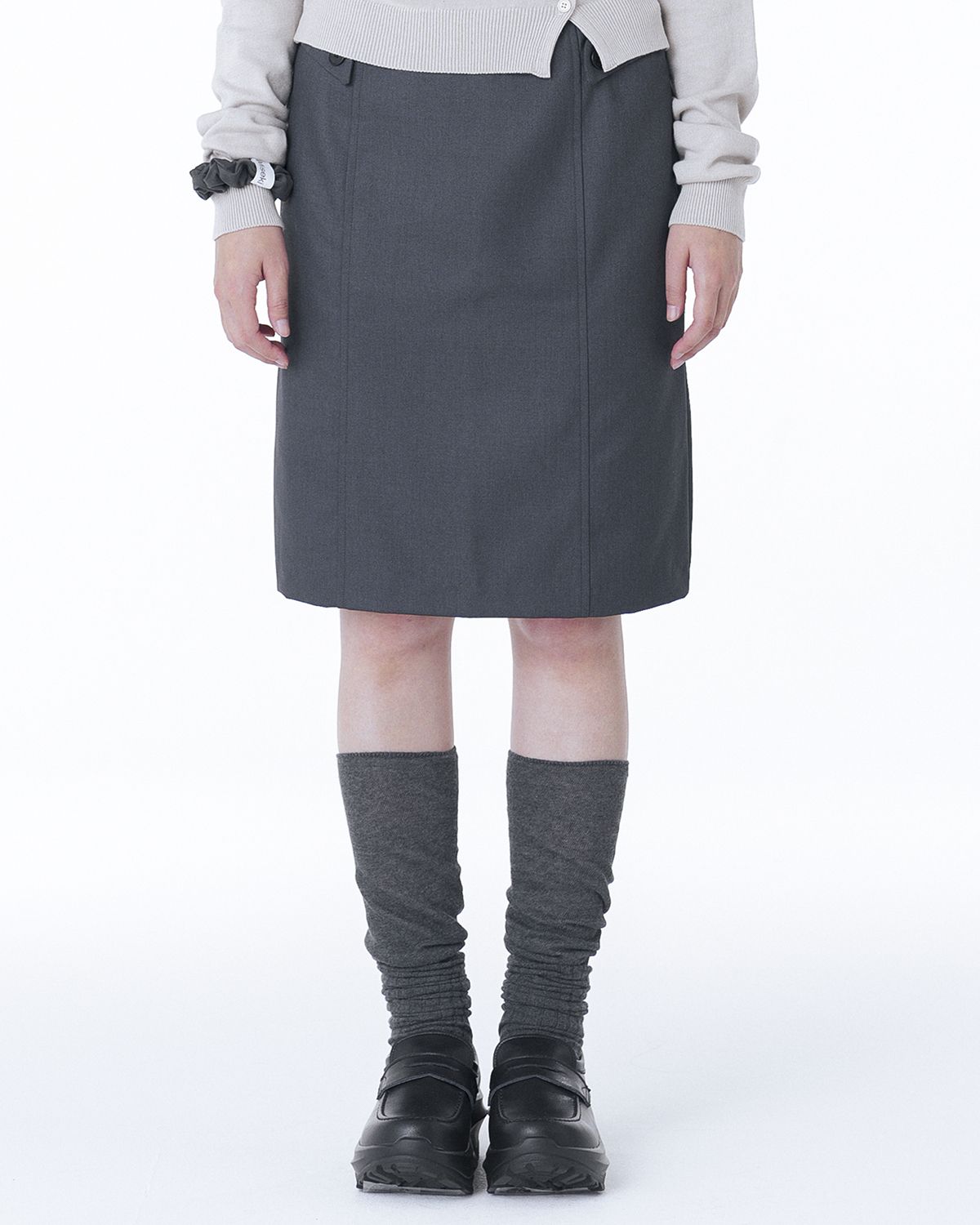 MUSINSA | MISEKI SEOUL Button midi skirt CHARCOAL