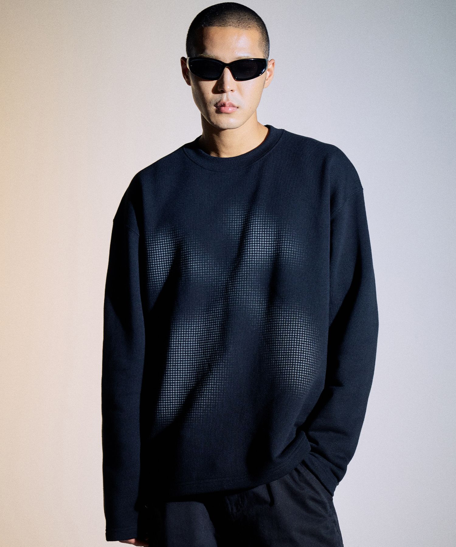 ★SLOW ACID★ Halftone Big Logo Sweatshirt Black MUSINSA | SLOWACID Halftone Big Logo Sweatshirt [Black]