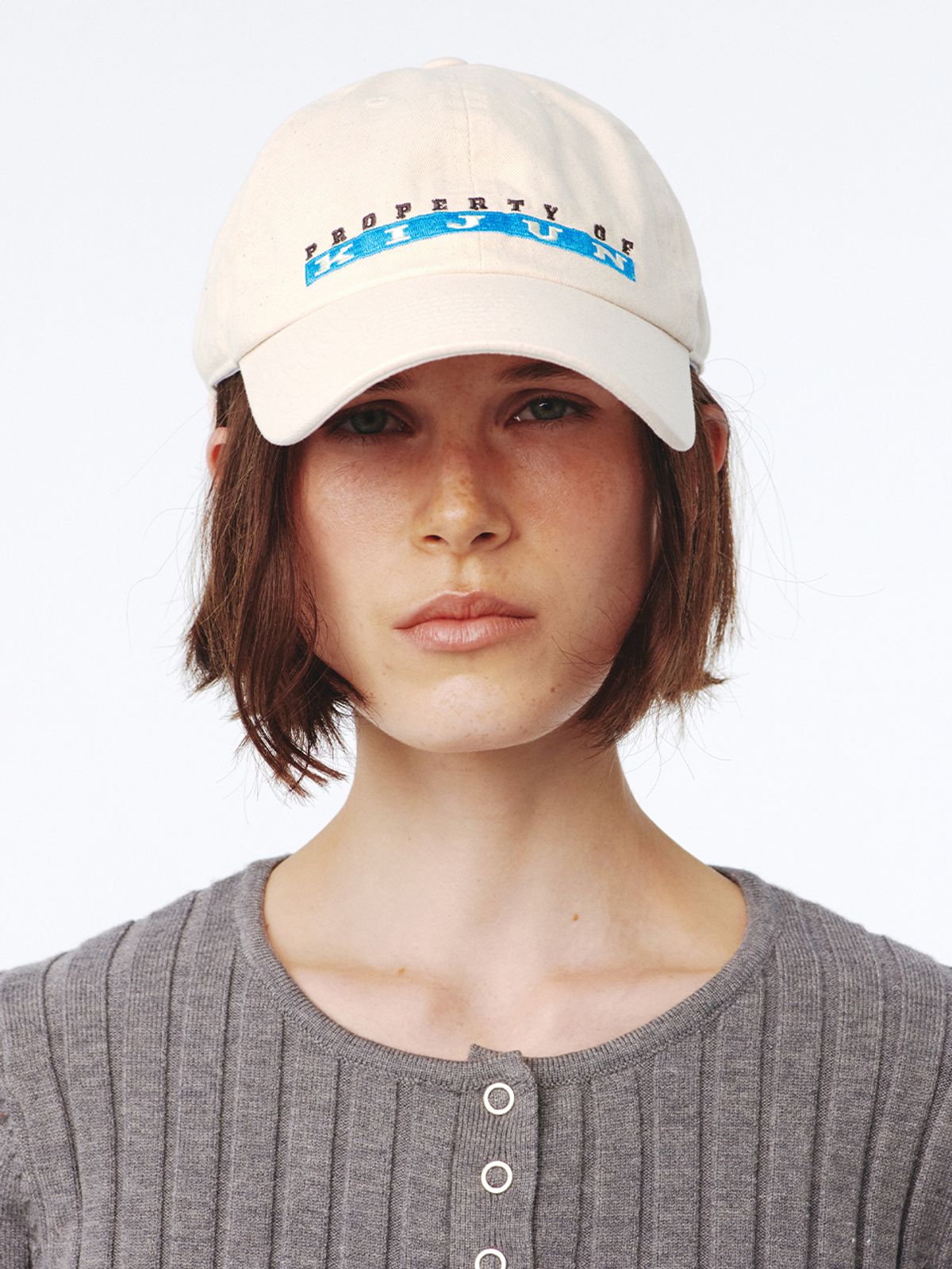기준(KIJUN) Logo Cap UNISEX Ivory