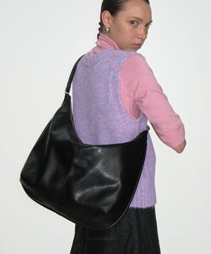 crescent bag (black)