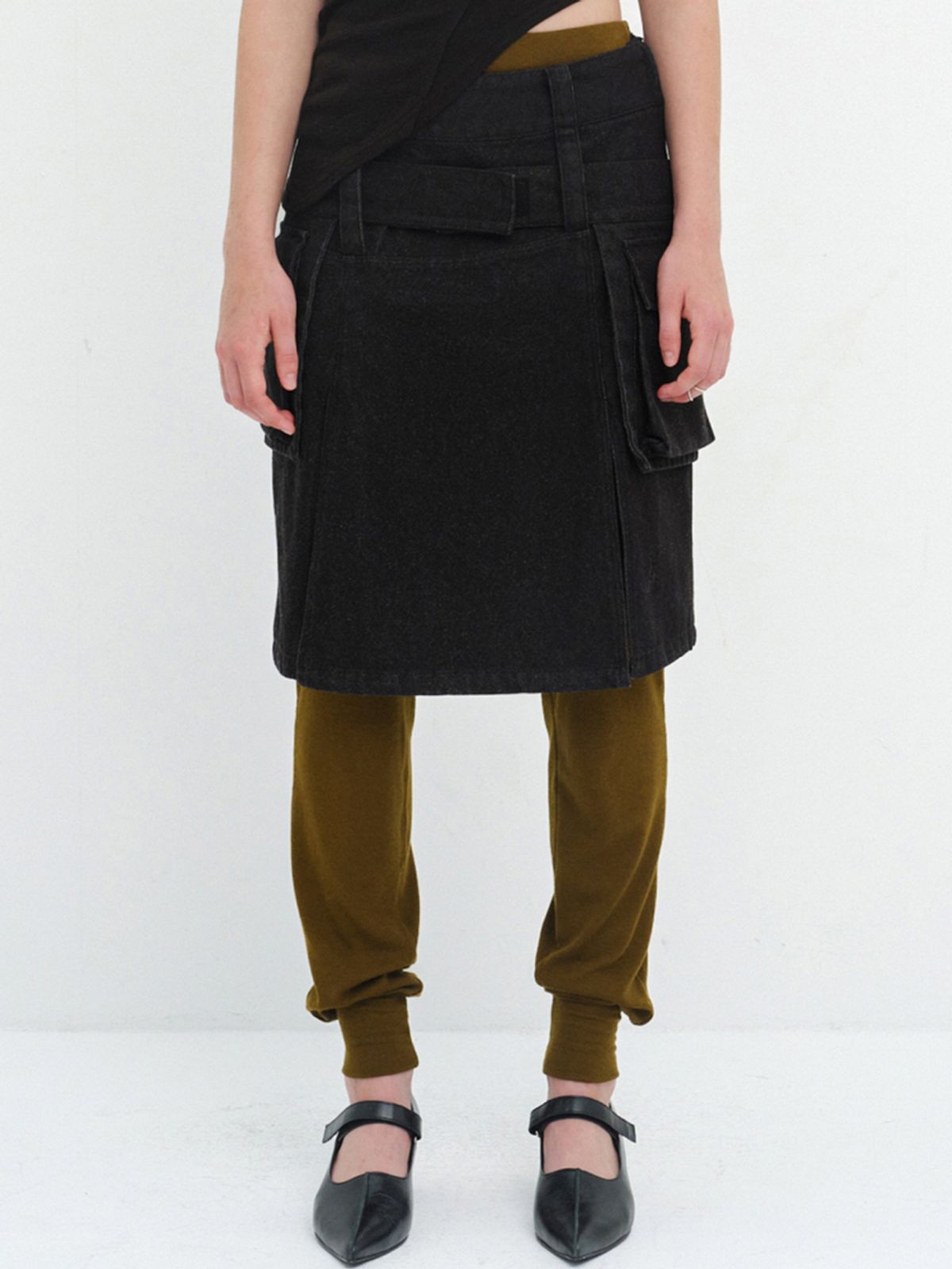 세릭(CERRIC) BANDING LEGGINGS PANTS / KHAKI