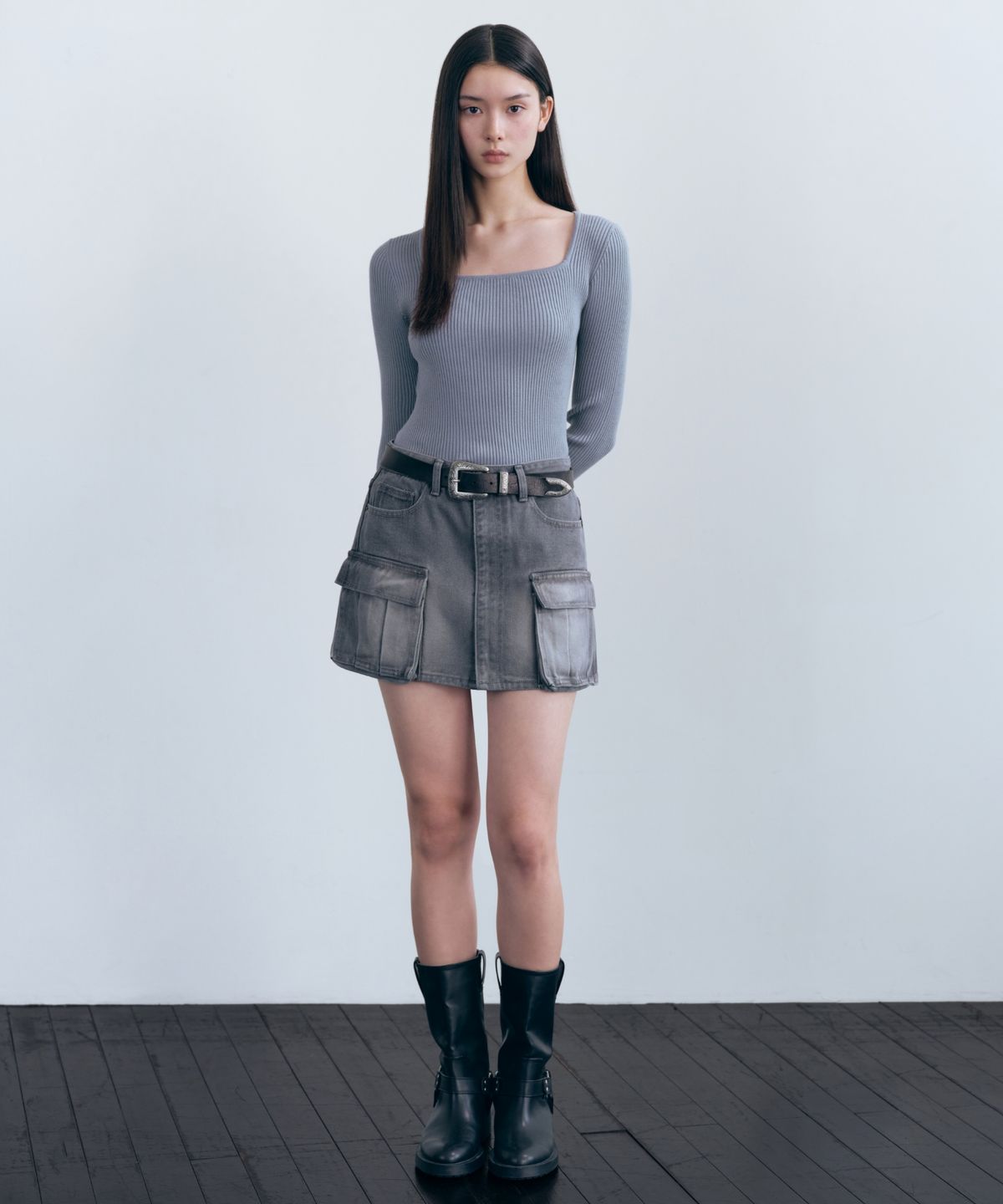 무신사 스탠다드 우먼(MUSINSA STANDARD WOMAN) 우먼즈 프론트 오픈 데님 카고 미니 스커트 [그레이]