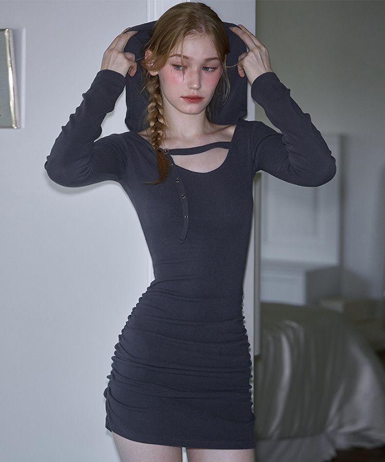 ★Rose Frantz★ Eyelet Hood Shirring Mini Dress (3色) MUSINSA | ROSÉ FRANTZ Eyelet Hood Shirring Mini Dress [Charcoal]