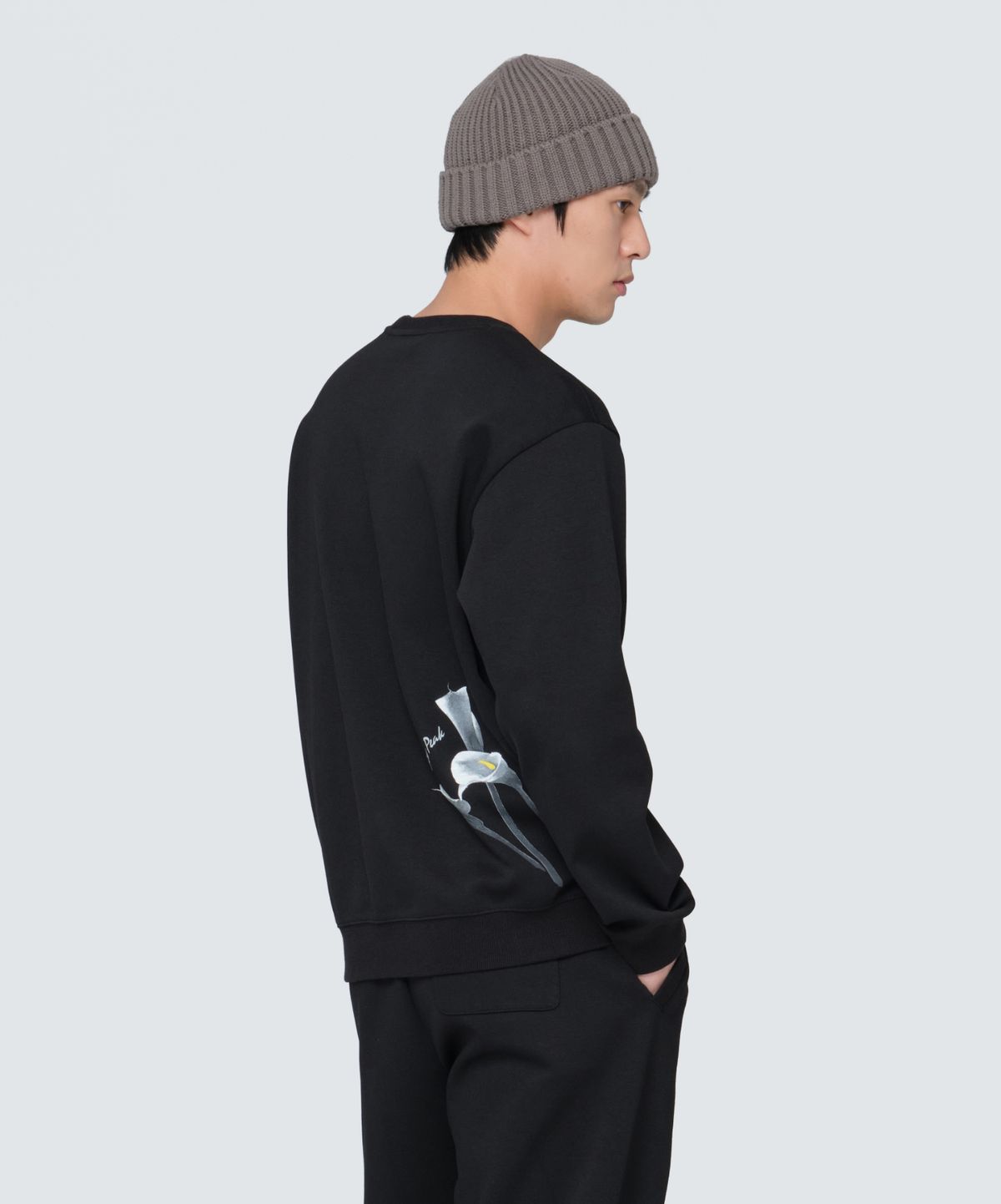 스노우피크 어패럴(SNOWPEAK APPAREL) 카라 그래픽 맨투맨 (S24FMFHT34) Black