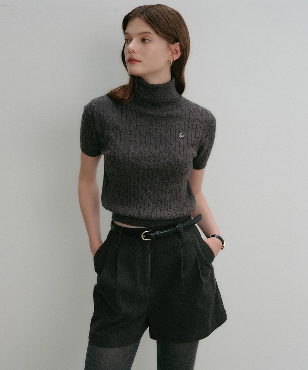 룩캐스트(LOOKAST) 리사 캐시미어 하프 탑_차콜 / LISA CASHMERE HALF TOP_CHARCOAL