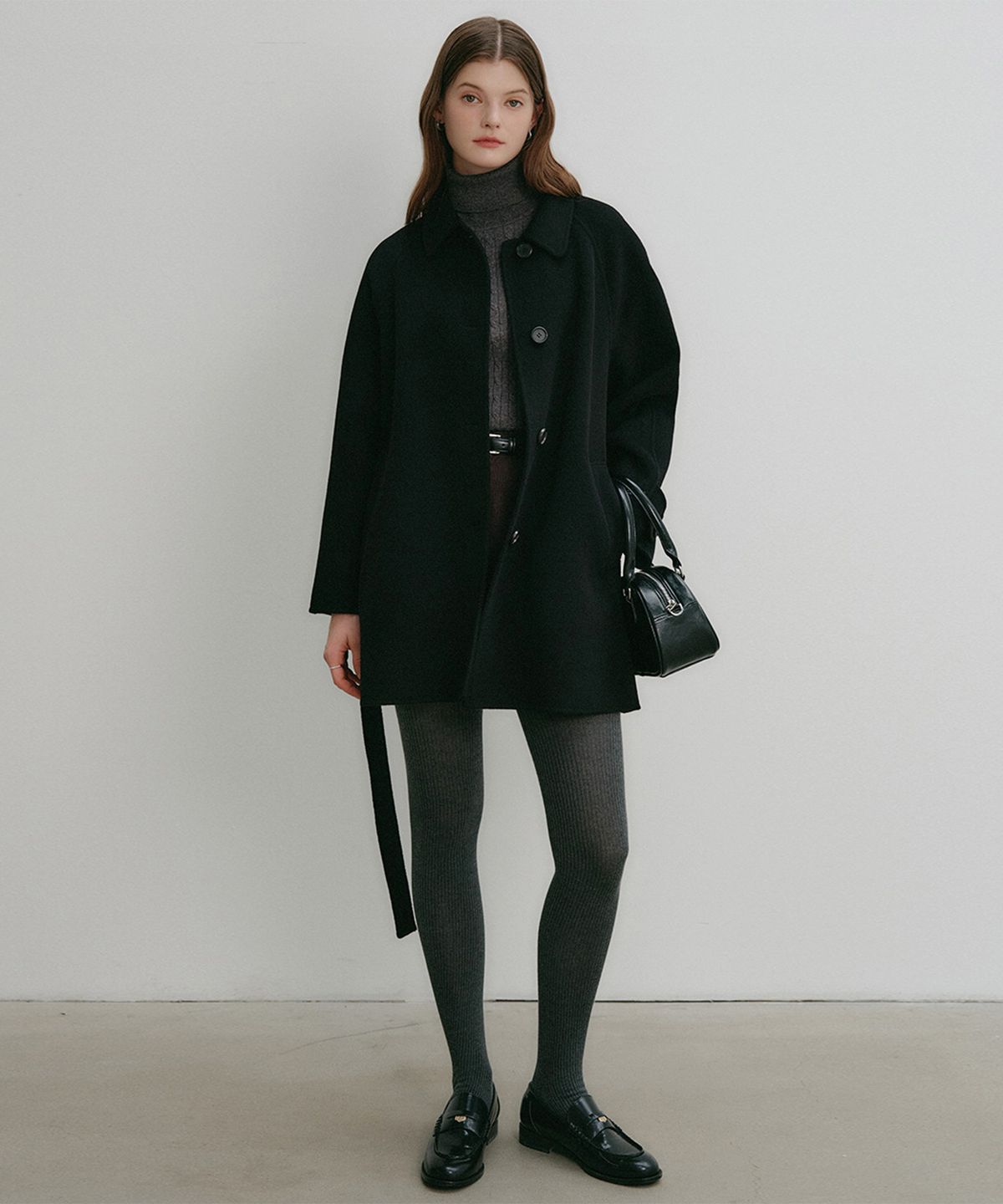 룩캐스트(LOOKAST) 리앤 울 핸드메이드 하프 코트_블랙 / LEANNE WOOL HANDMADE HALF COAT_BLACK