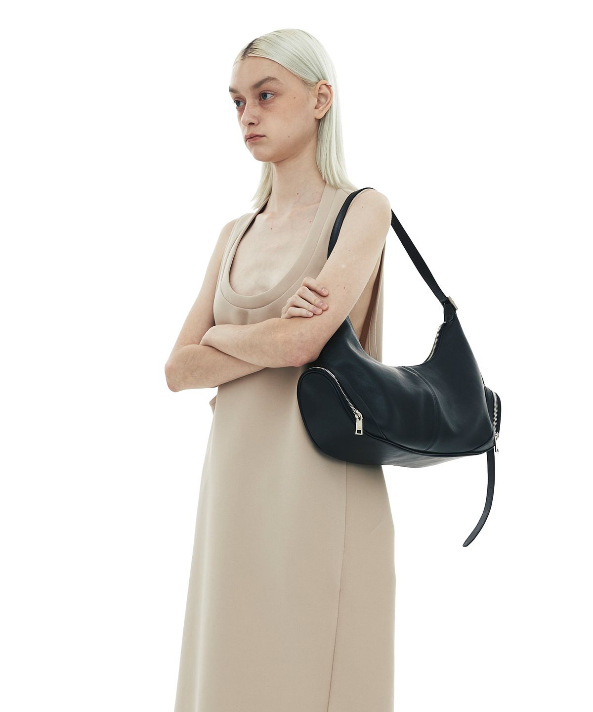 오소이(OSOI) CARGO HOBO LARGE [BLACK]
