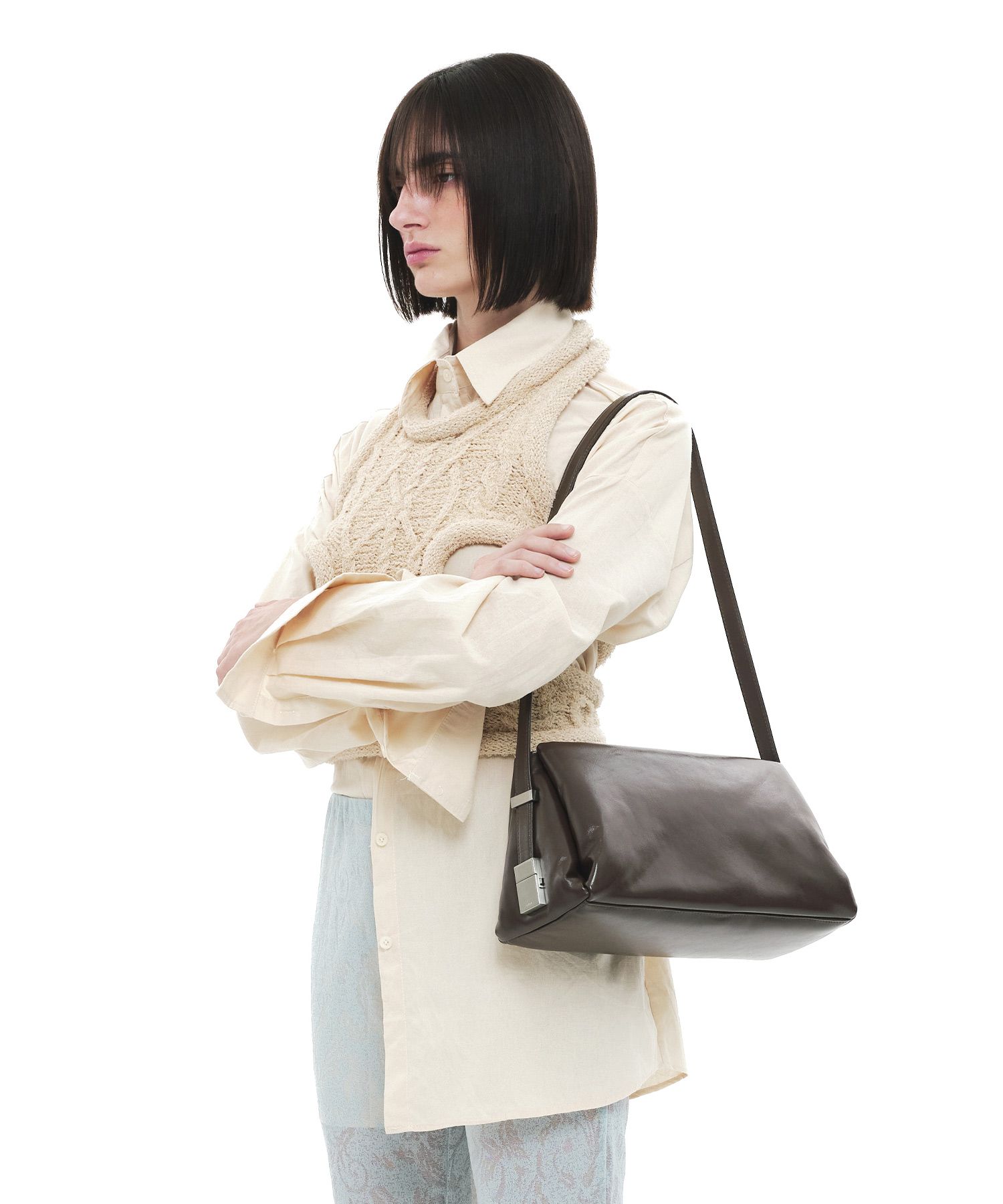 MUSINSA公式 | OSOI PILLOW BAU [CHOCO BROWN]