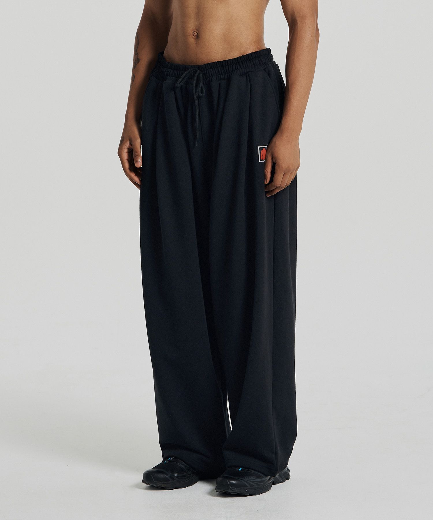 MUSINSA公式 | HDEX ジャイアントフィットスウェットパンツ 2カラー