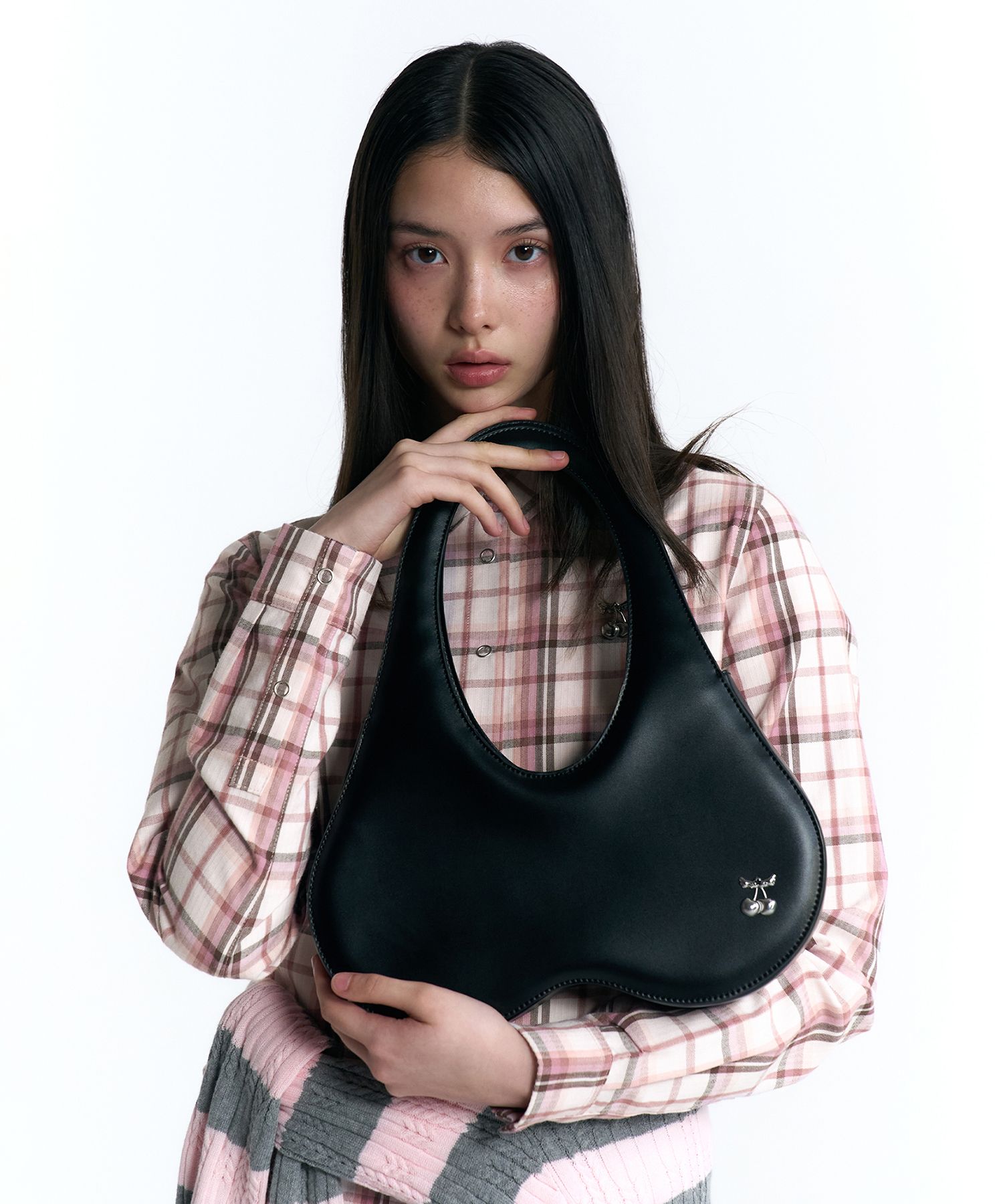 さらに100円引き◆KIRSH◆CHEEKCHECK SIGNATURE HAND BAG MUSINSA | KIRSH Cheekcheck Signature Handbag [Black]