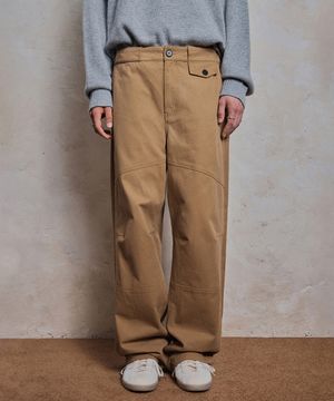 Stitch Knee Dart Cotton Pants - BROWN