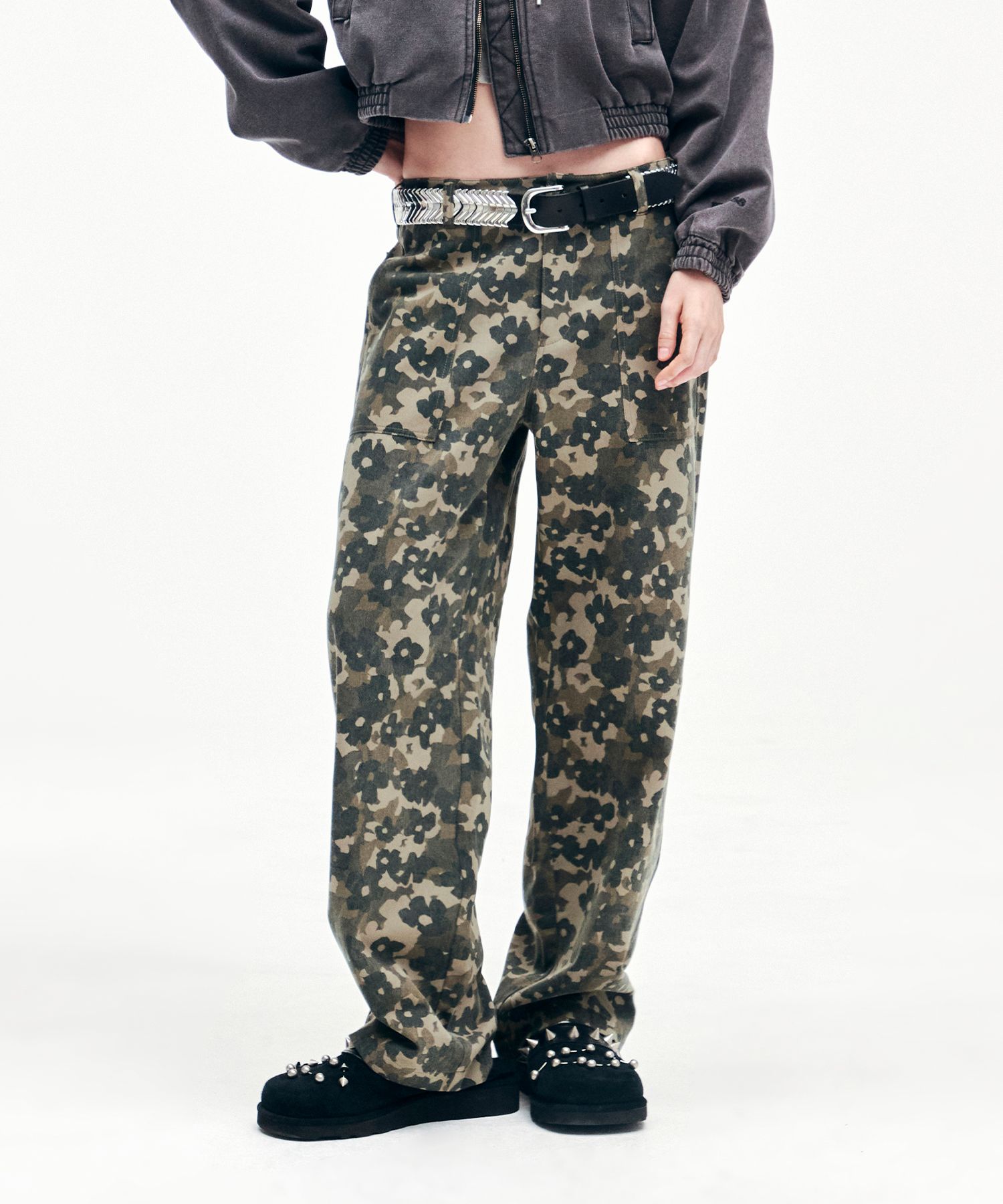 デニム・ジーパン YOUHEE CAMO FLOWER FATIGUE PANTS KHAKI MUSINSA | YOUHEE CAMO FLOWER FATIGUE PANTS KHAKI