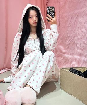 FLOWER PATTERN HOOD ZIP-UP WHITE