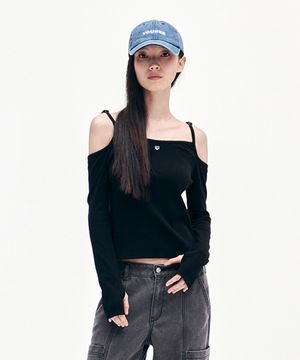 CUT OUT LONG SLEEVE KNIT BLACK