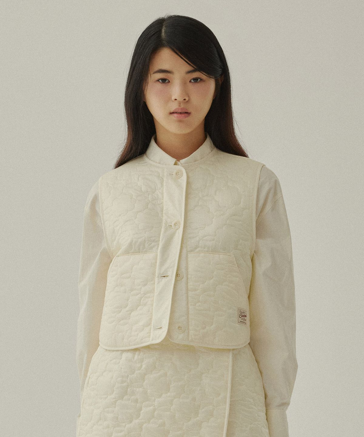 커버낫 우먼(COVERNAT WOMAN) 우먼 클로버하트 퀼팅 리버시블 숏 베스트 Light Yellow