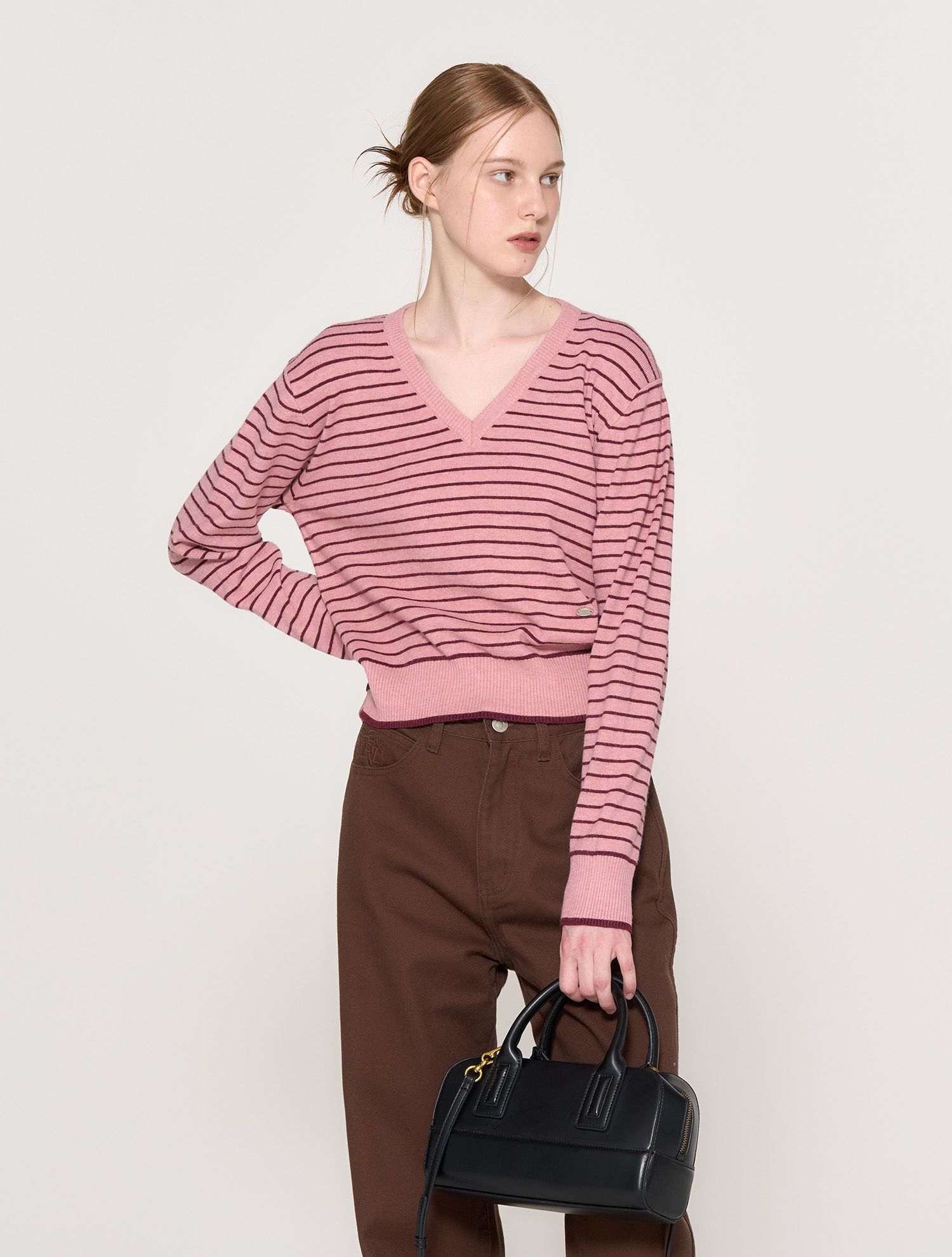 [GENERAL IDEA] V-neck striped pullover / 追跡付 MUSINSA公式 | GENERAL IDEA V-neck striped pullover [PINK