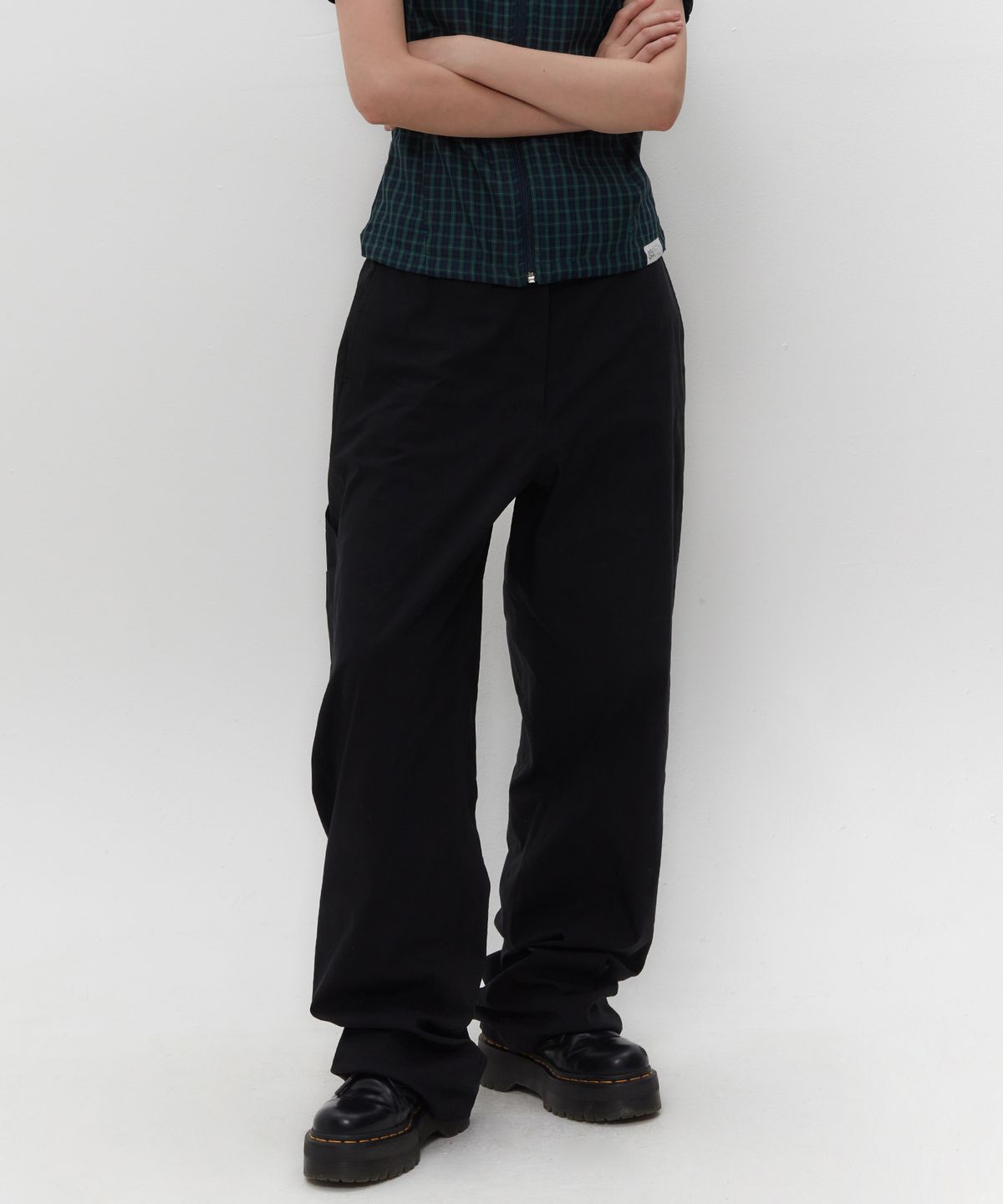 뚜오미오(TUOMIO) LOOSE FIT WORKPANTS [BLACK]