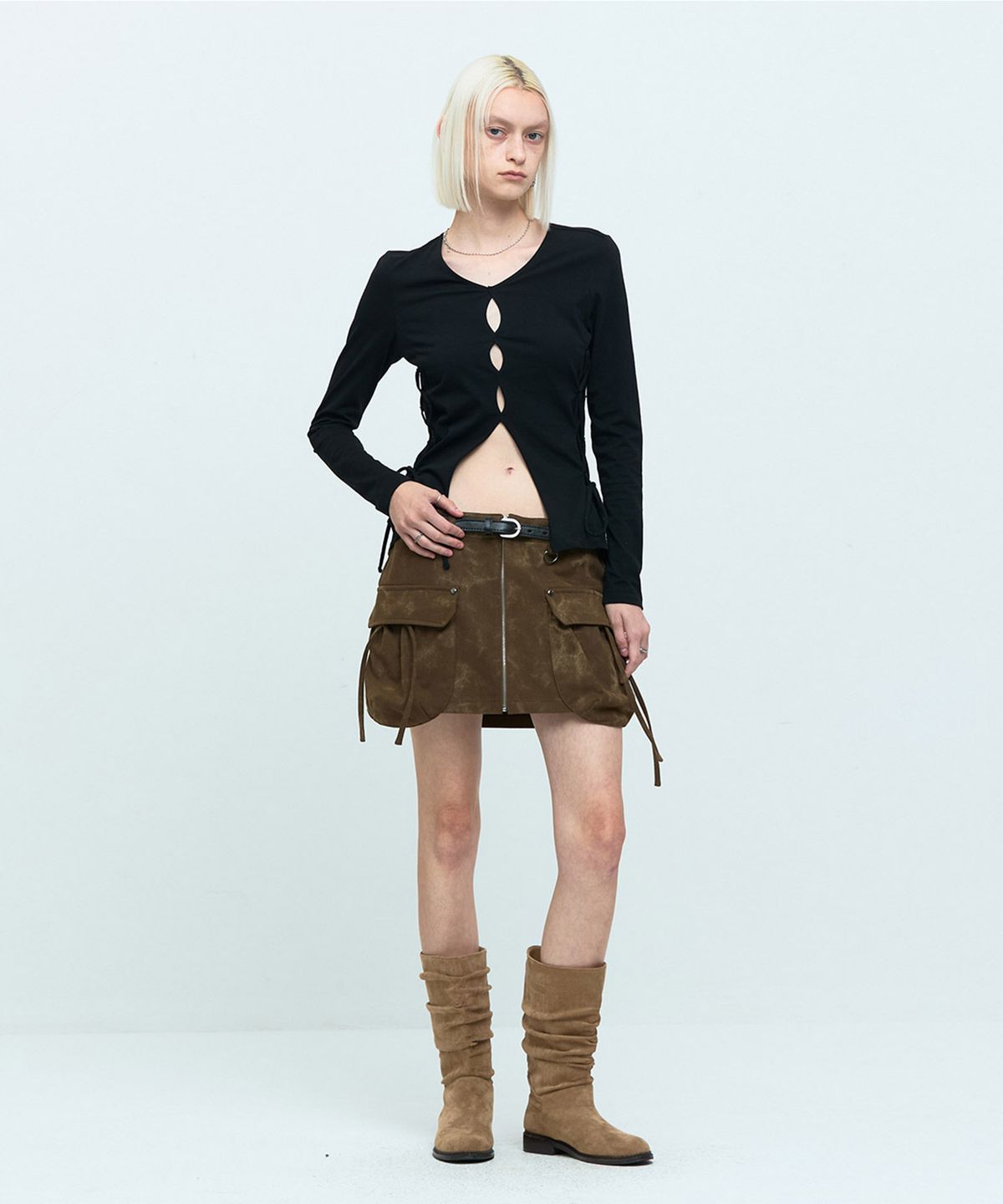 메아(MEA) DYEING PRINTED MINI SKIRT [BROWN]