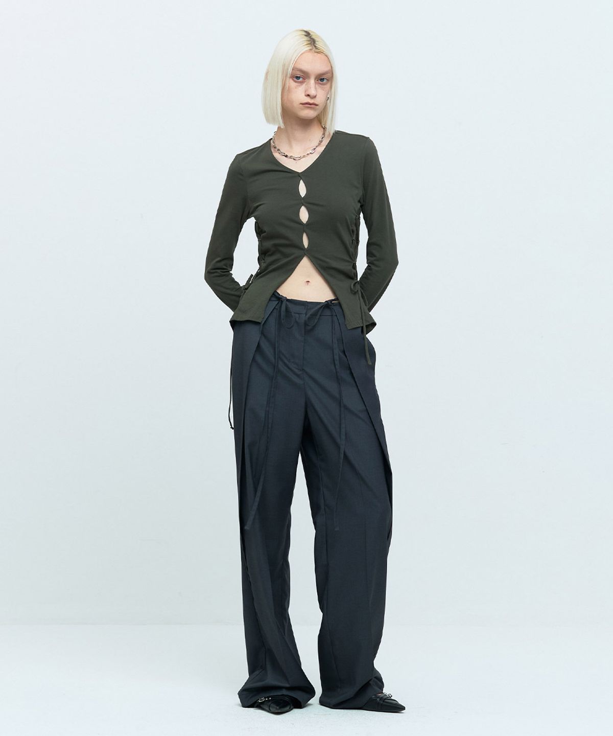 메아(MEA) RAW EDGE SLIM TOP [KHAKI]